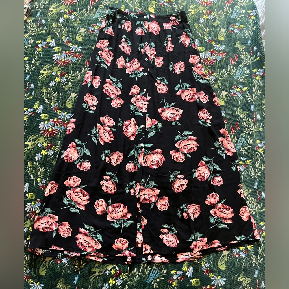 DownEast Black Maxi Skirt with Pink peony Print Size S